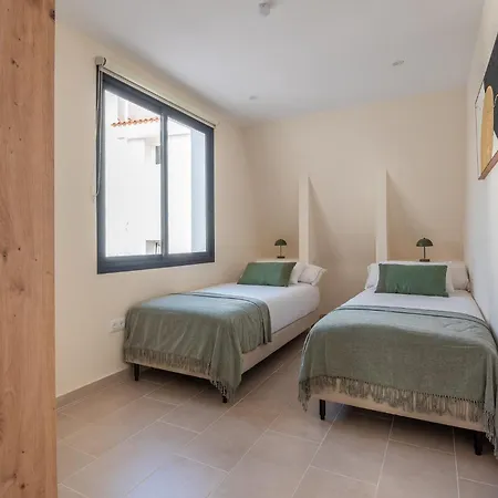 2 Bedroom Luxury With Sea View In Cristianos Apartment Los Cristianos (Tenerife)