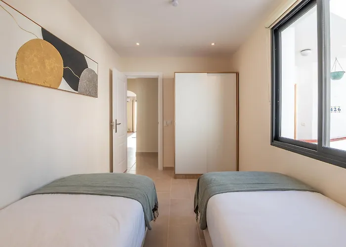 Appartement 2 Bedroom Luxury With Sea View In Cristianos