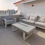 2 Bedroom Luxury With Sea View In Cristianos *