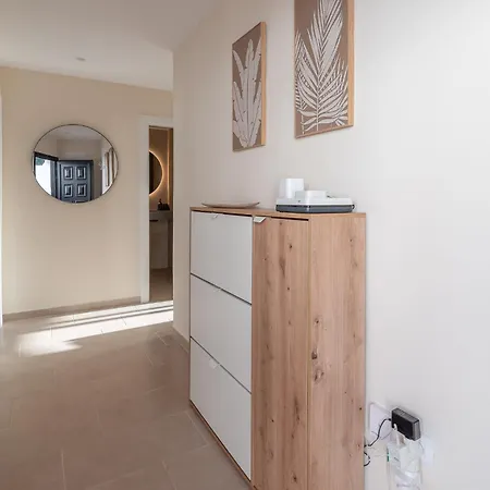 2 Bedroom Luxury With Sea View In Cristianos Appartement