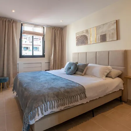 2 Bedroom Luxury With Sea View In Cristianos Los Cristianos (Tenerife)