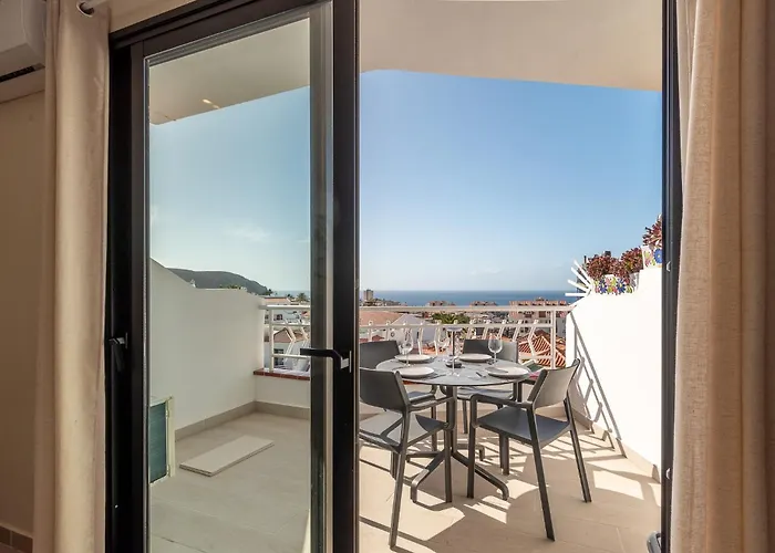 Appartamento 2 Bedroom Luxury With Sea View In Cristianos Los Cristianos (Tenerife)